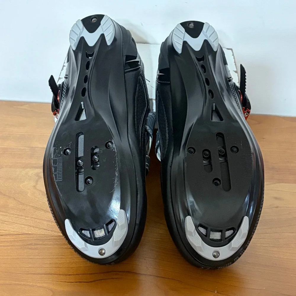 Gavin Cycling Shoes Black Silver Road Indoor Spin Bike Shoes Size 38 with Cleats